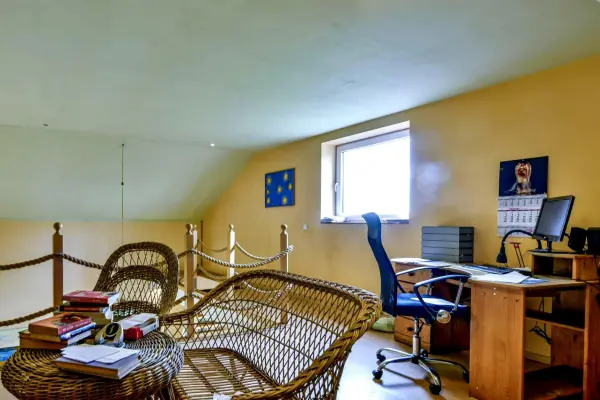 kołobrzeski, Kołobrzeg, Karcino, DOM W KARCINIE Z POTENCJAŁEM! BLISKO JEZIORA!