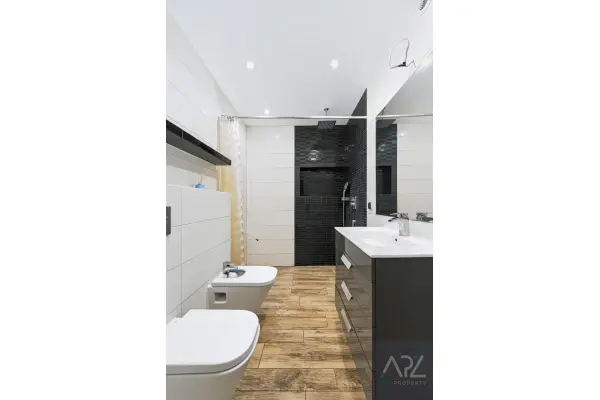 kołobrzeski, Ustronie Morskie, DOM 382 m² Z DUŻĄ DZIAŁKĄ 1,04ha, TYLKO 3 KM OD MORZA!