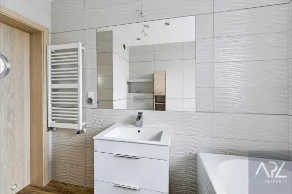 kołobrzeski, Ustronie Morskie, DOM 382 m² Z DUŻĄ DZIAŁKĄ 1,04ha, TYLKO 3 KM OD MORZA!